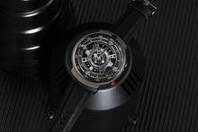 Load image into Gallery viewer, Smart Watch with Camera DM28 4G Android 7.1 WiFi - Amuzi
